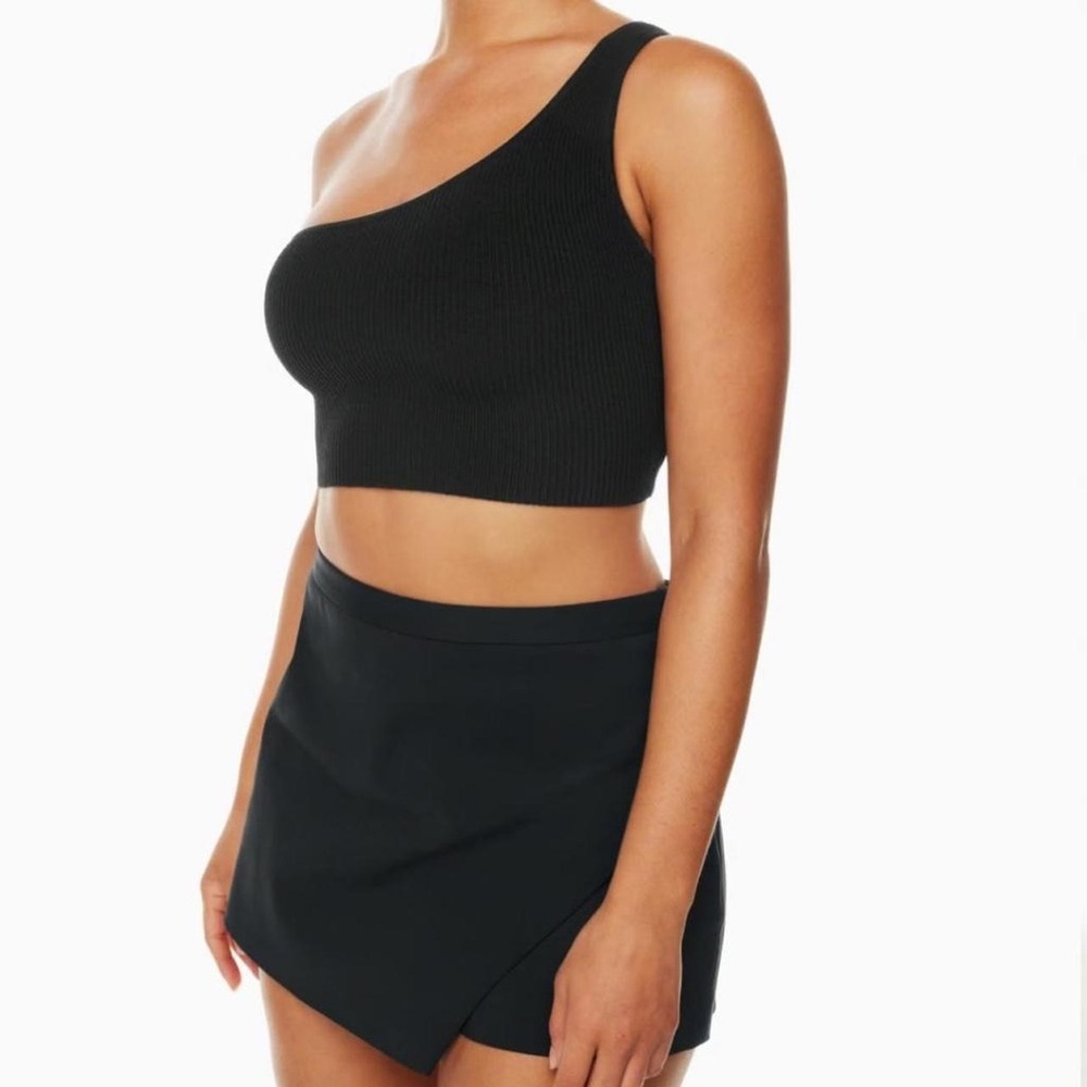 Babaton Black One-Shoulder Ribbed Crop Top - Picture 5 of 6